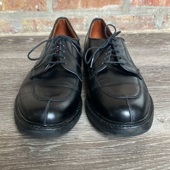 Allen Edmonds - Picture 3 of 17